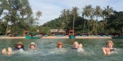 Lisa Hughes Cycling on the  tour with redspokes